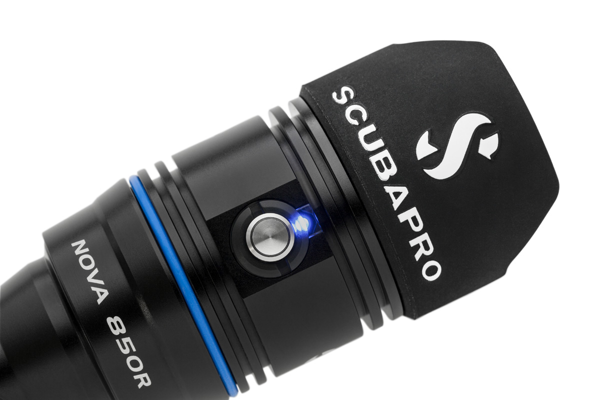 SCUBAPRO - Nova 850 Tauchlampe